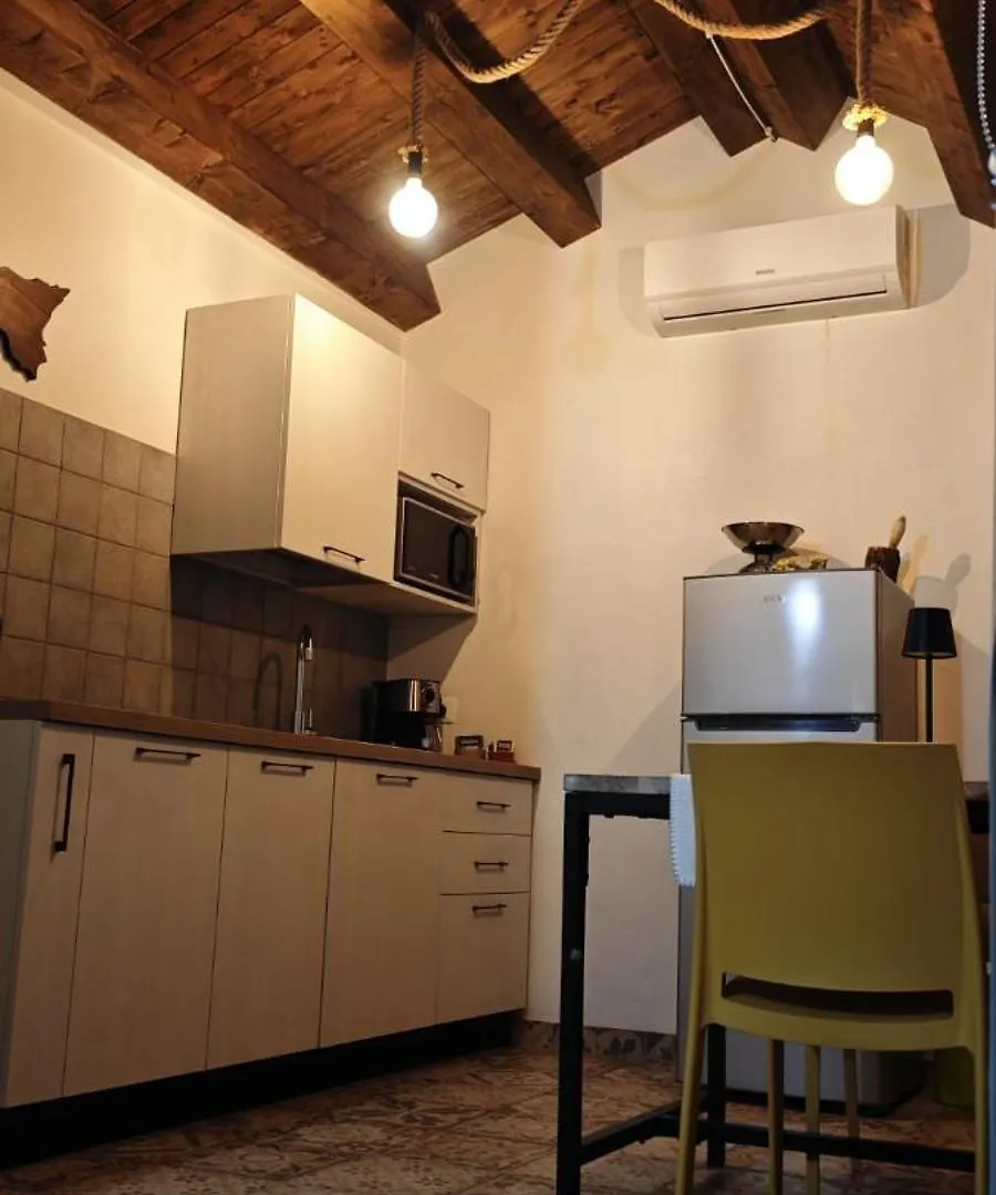 Ca' Libellula Casa Vacanza Avola 0*,  Italy